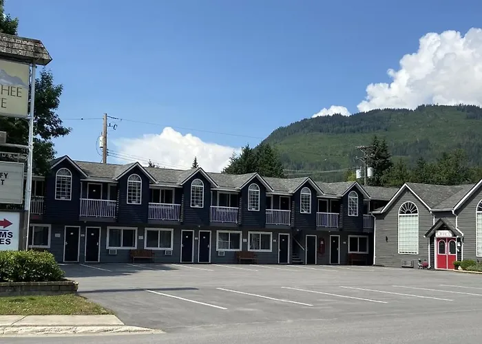 Revelstoke Motels